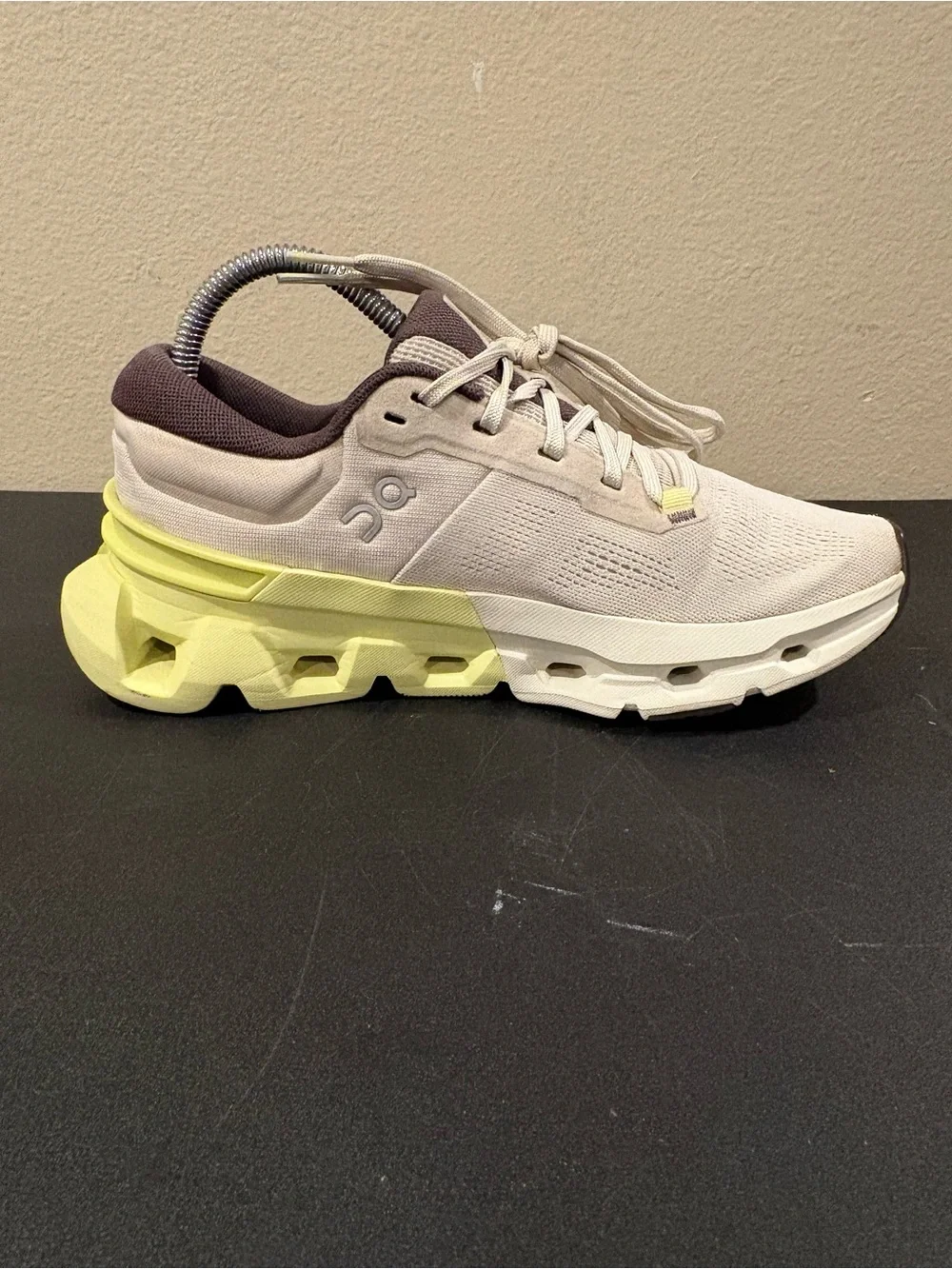 On Cloudflyer 5 Running Shoe Pearl/Hay  Women's Sz 7.5 New Insoles Fast Shipping